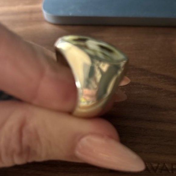 Shell Silver Ring - Picture 7 of 7